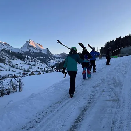 Modern Kompakt Speer By Interhome